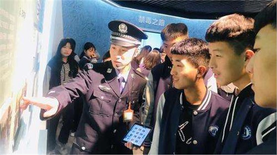 2020年，鄭州市禁毒教育基地迎來(lái)5萬(wàn)余人參觀